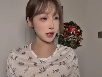 Eve36936のStripchatで今すぐ視聴可能なセックスカム