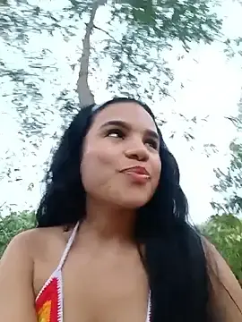 Little-Pussy-SweetのStripchatでプライベートチャット