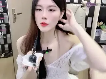 Yueyue-MMのStripchatでライブポルノ配信