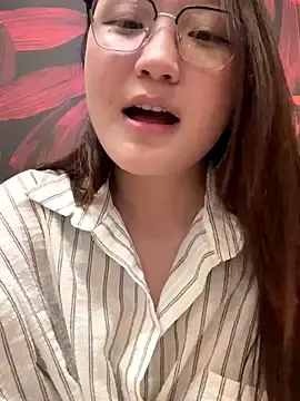 KissMeEvaのStripchatで無料ライブポルノ