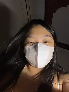Thuylinh05のStripchatで人気のアダルト配信