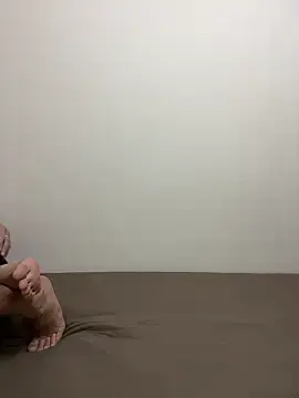 erokami36のStripchatでヌードカメラ