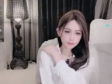 Marui-のStripchatで高画質ウェブカメラ