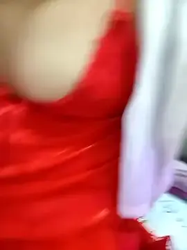 Minh32loveのStripchatで無料ライブポルノ