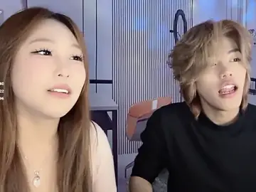 jiajia_zのStripchatで今すぐ視聴可能なセックスカム