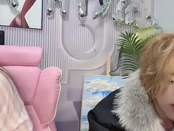 jiajia_zのStripchatでアダルトビデオチャット