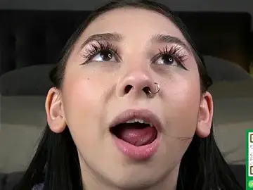 SssonyaのStripchatで最高のライブ配信