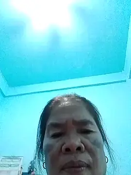 sexylizzy4uのStripchatでライブポルノ配信