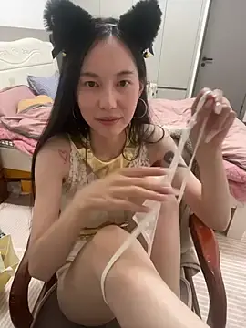 DD-52のStripchatでライブセックス映像