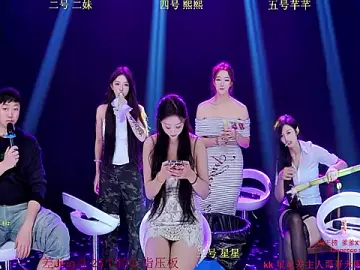 Comebaby-007のStripchatでプライベートチャット