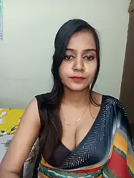 Miss-RiyasinghのStripchatでセックスカメラ