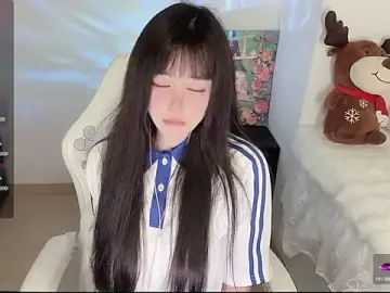 yuii-7のStripchatでライブポルノ配信