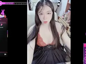 diapergirl0210のStripchatでライブセックス映像