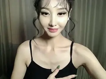 Fudzik0のStripchatでアダルトカメラ配信