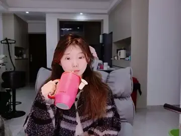 yang-yang-yangのStripchatで無料ライブポルノ