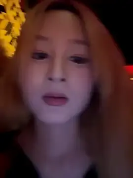 yuki_juneのStripchatで今すぐ視聴可能なセックスカム