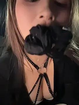 yuki_juneのStripchatでプライベートチャット