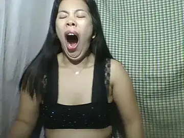 pinaysinglemommmのStripchatでプライベートチャット