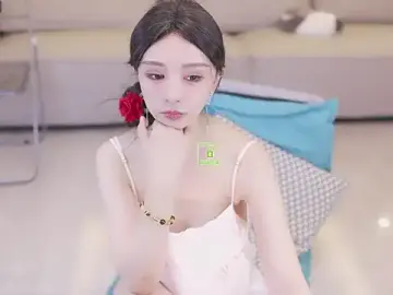 Bella-999のStripchatでアダルトカメラ配信