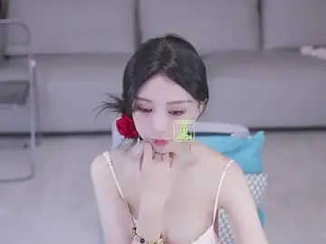 Bella-999のStripchatでライブセックス映像