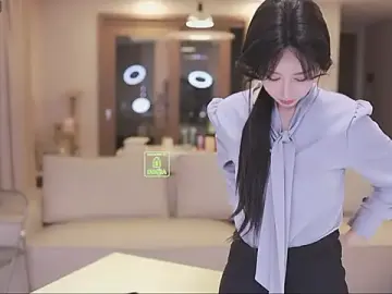 Bella-999のStripchatでアダルトビデオチャット