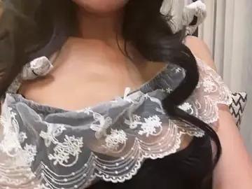 Bella-999のStripchatでプライベートチャット