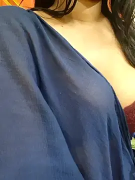 Tanisha-SultanaのStripchatで高画質ウェブカメラ