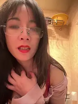 yourkeerのStripchatでセックスチャット