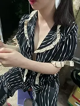Serena_lovely24のStripchatでプライベートチャット
