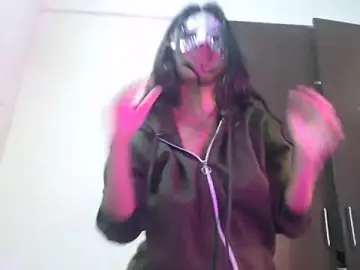 Kinky_JasmineのStripchatでライブチャット