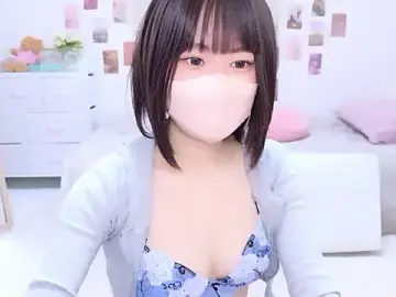 Im_Yu-naのStripchatでプライベートチャット