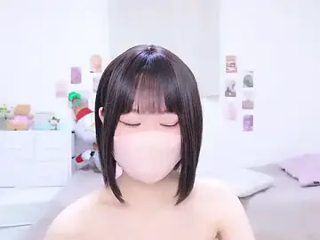 Im_Yu-naのStripchatでライブセックス映像