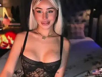 ZyraGoddesのStripchatでライブチャット