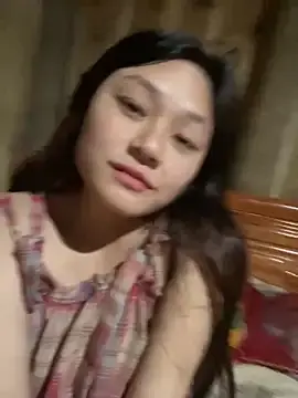 mai-xinhのStripchatでライブセックス映像