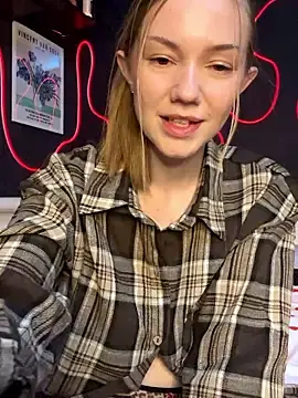 MilaMooneのStripchatで最高のライブ配信