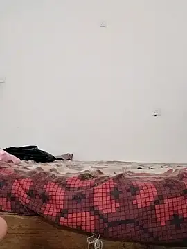 Sudubeby2410のStripchatでプライベートチャット