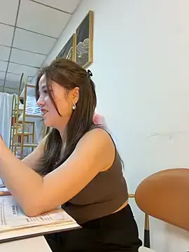 EfangfangのStripchatで高画質ウェブカメラ