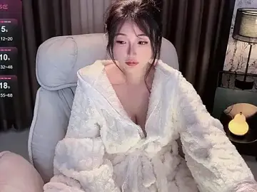 Yaikun0-0のStripchatでセックスカメラ