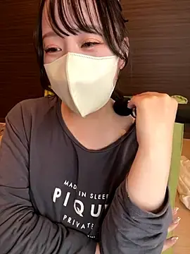 natsumi_NTR_TVのStripchatで高画質ウェブカメラ