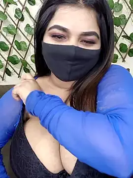 Bold-CatのStripchatでセックスカメラ