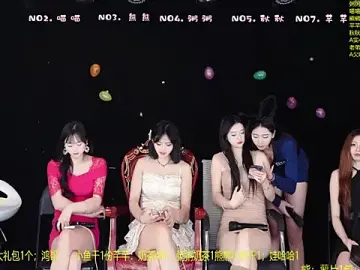 YB-001のStripchatで人気のアダルト配信