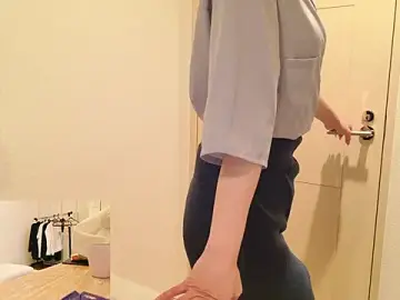 undo-busoku69のStripchatで無料ポルノカメラ