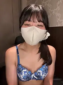 0p-saki-p0のStripchatでプライベートチャット