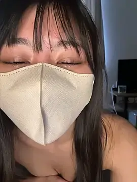 0p-saki-p0のStripchatでアダルトカメラ配信