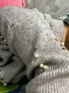 LinaannnのStripchatで高画質ウェブカメラ