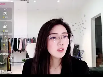 yangyang-777のStripchatで無料ポルノカメラ