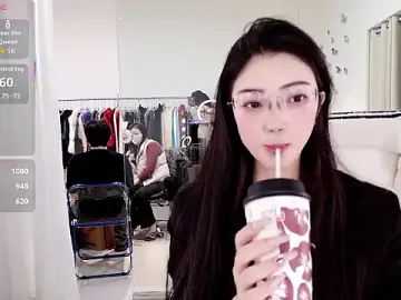 yangyang-777のStripchatでヌードカメラ