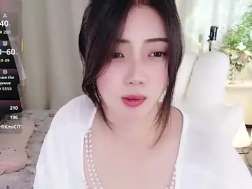 yangyang-777のStripchatでアダルトビデオチャット