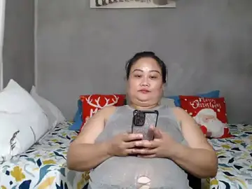 jengreyのStripchatで無料ポルノカメラ