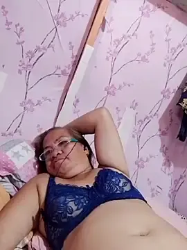 vickyhot1966のStripchatで最高のライブ配信